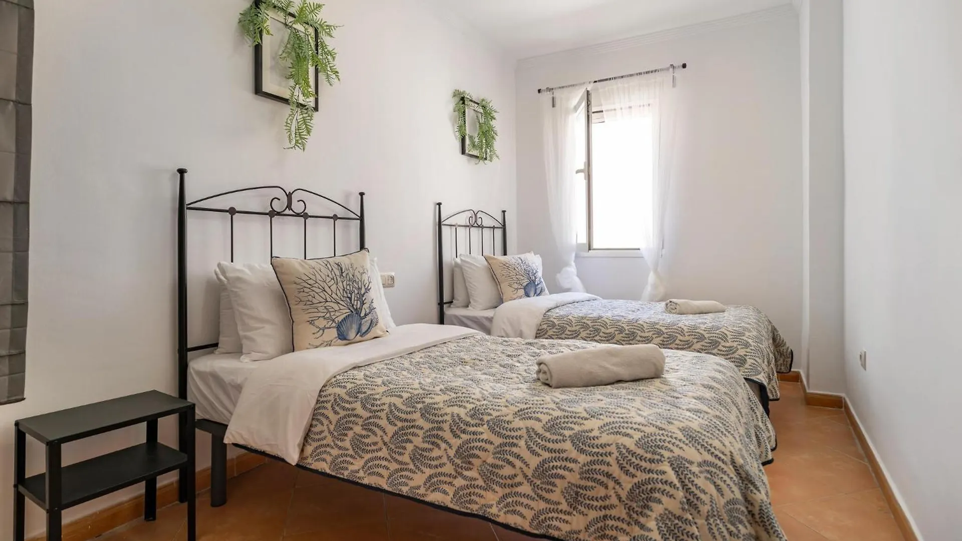 2 Bedroom Nice Apartment In Benalmadena