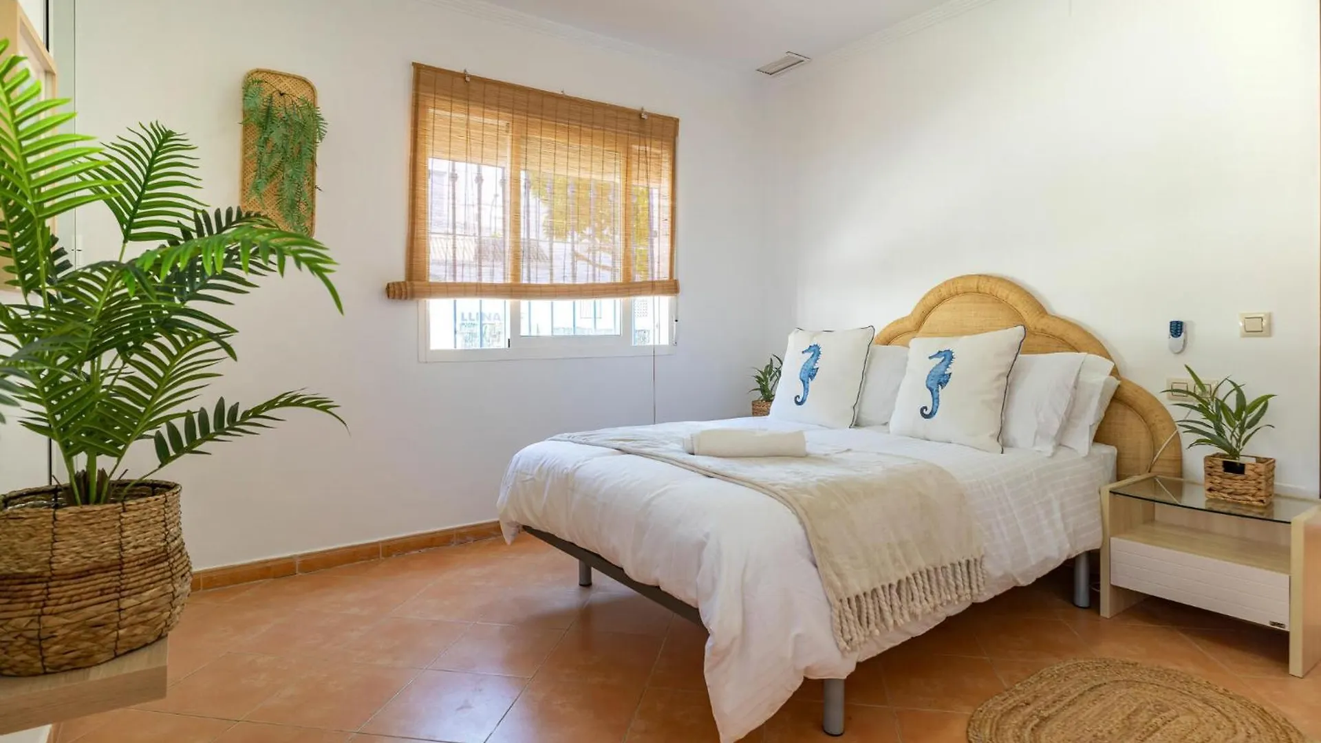 2 Bedroom Nice Apartment In Benalmadena 0*,