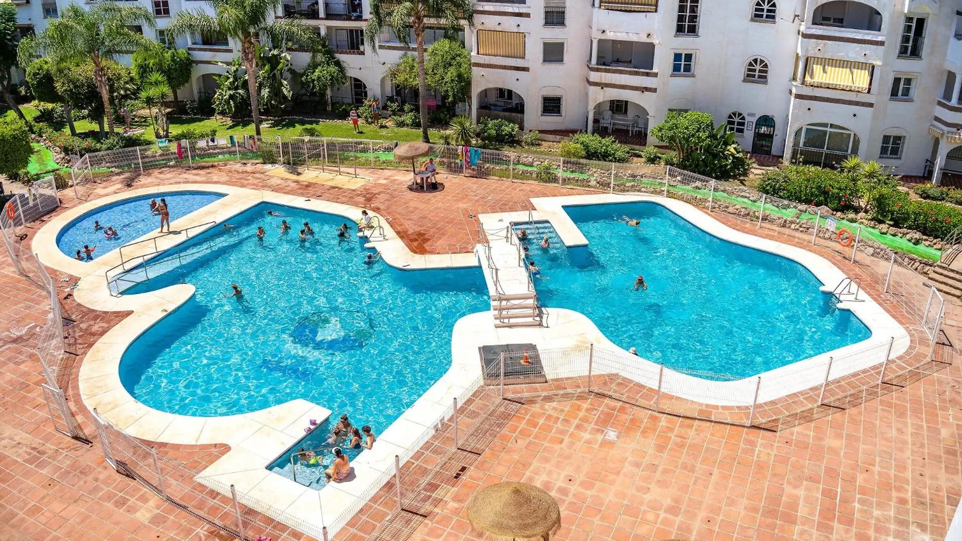 2 Bedroom Nice Apartment In Benalmadena